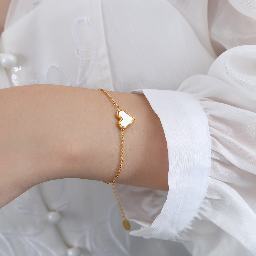 1:E477-gold white seashell bracelet-15   5cm