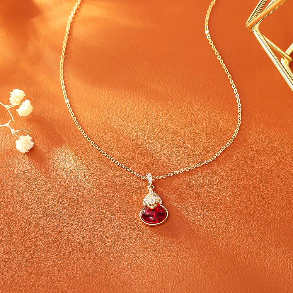 2:Red Fu Lu Gourd necklace