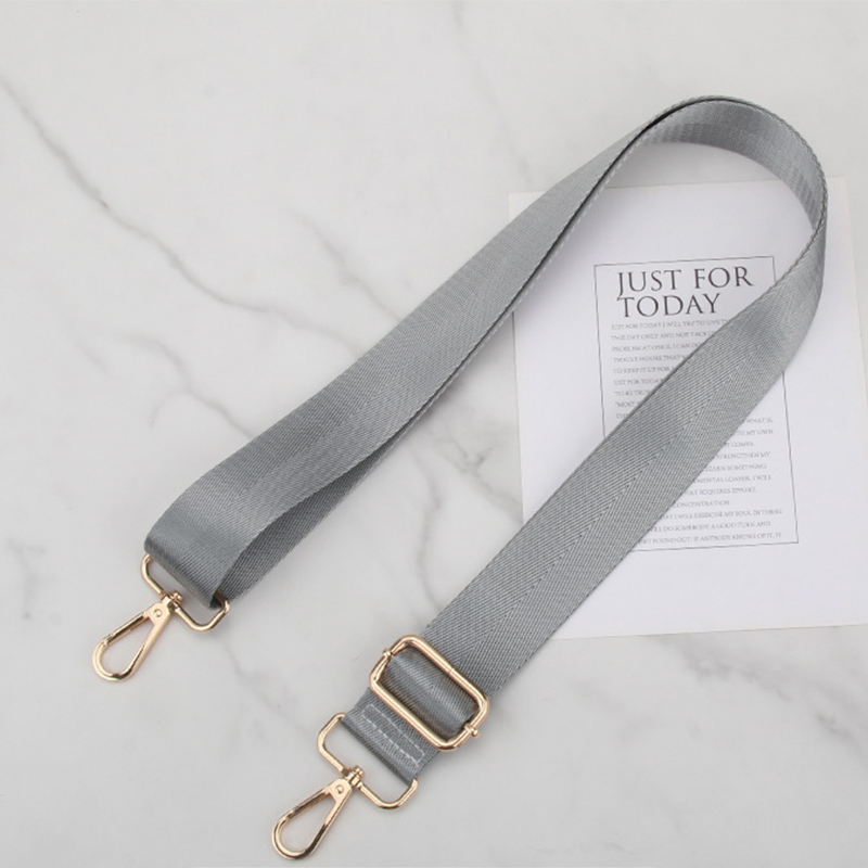 3.8 herringbone light gray-gold buckle