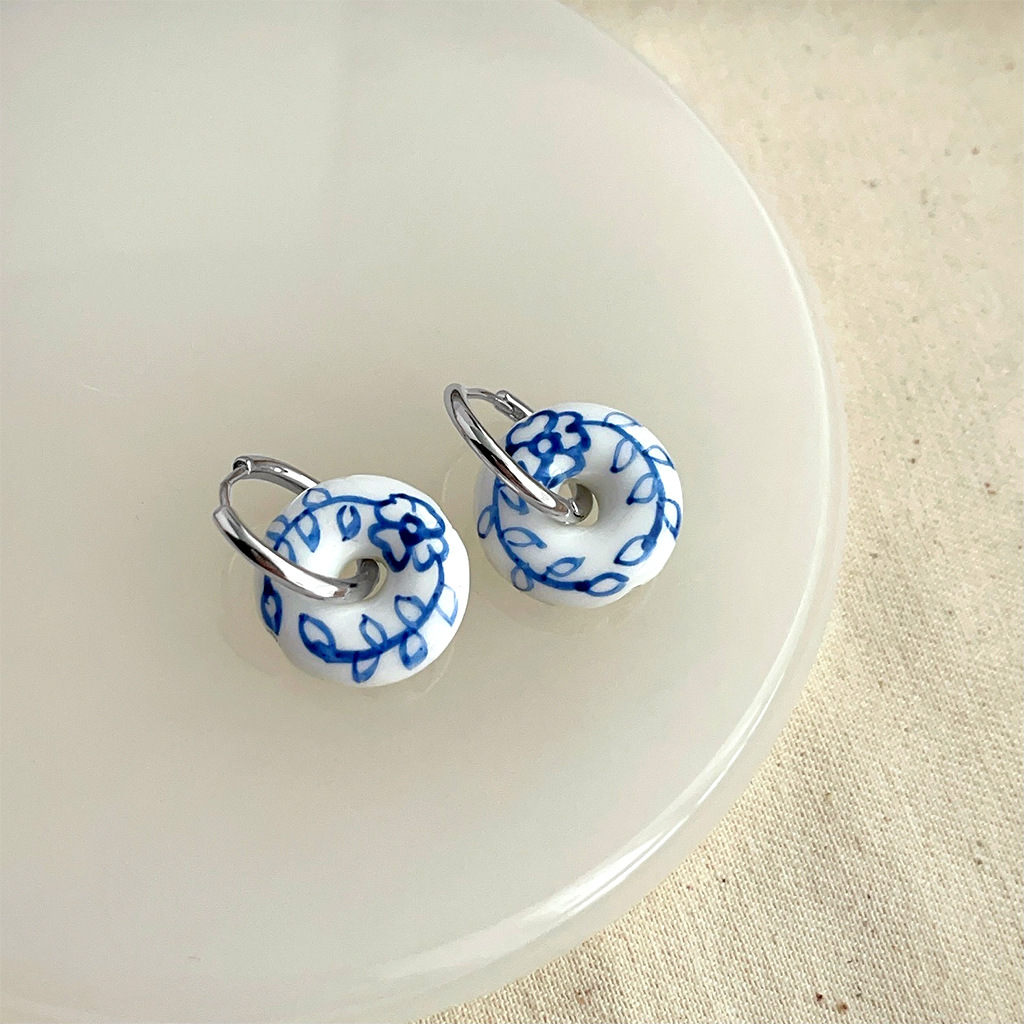 5:4177 blue and green disc earrings