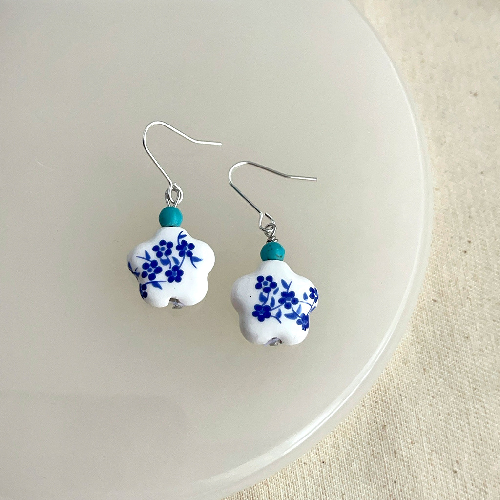 15:4209 blue and green ceramic vase earrings