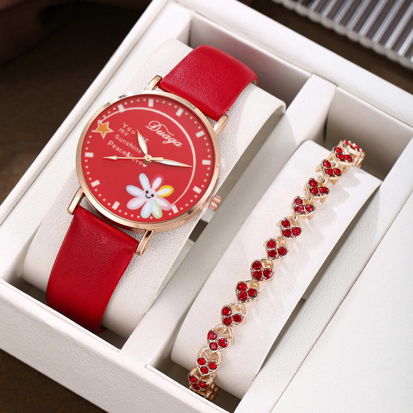 6:Red heart-shaped bracelet set