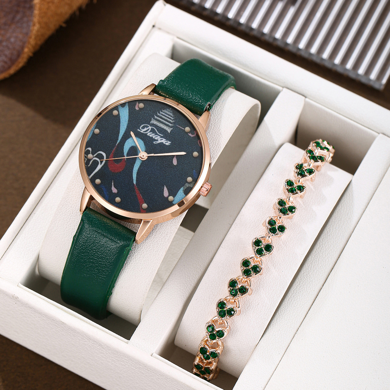 8:Green single heart-shaped bracelet set