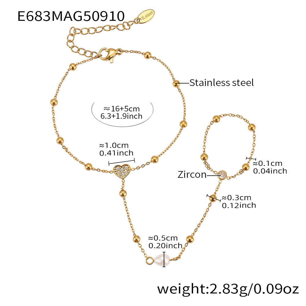 E683- Golden bracelet