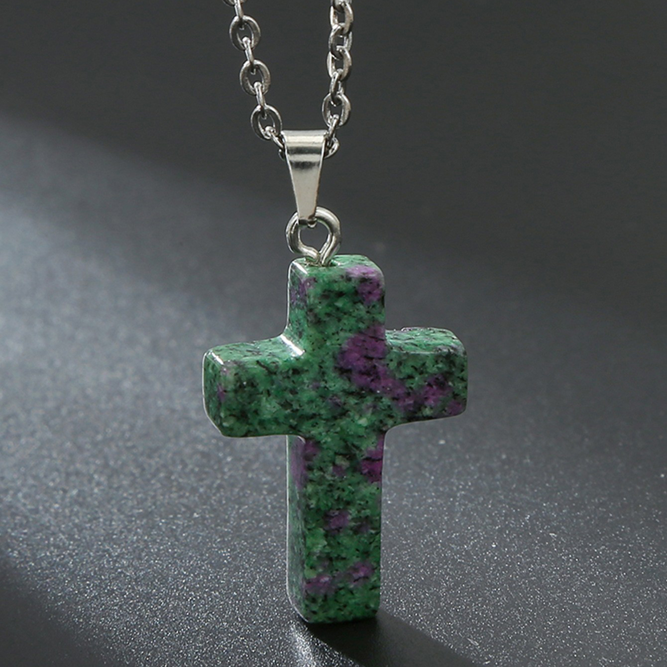 15:Red and green treasure