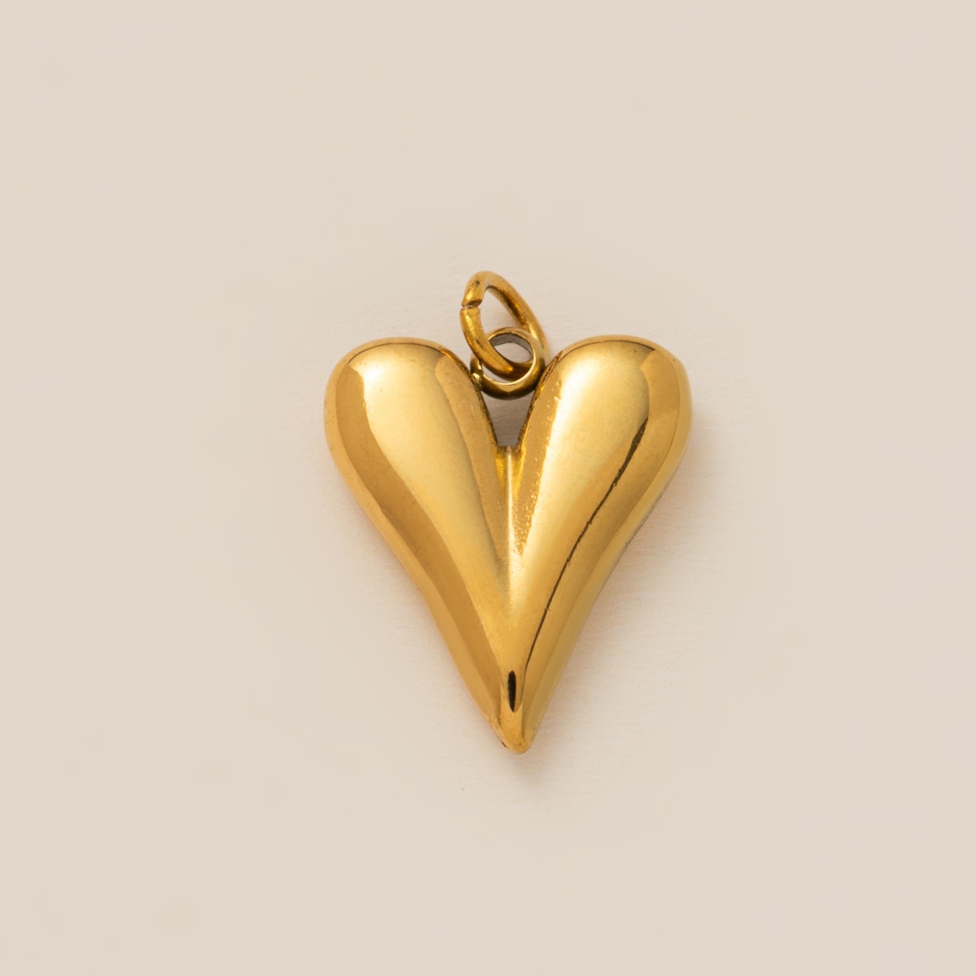 6:Three-dimensional love pendant
