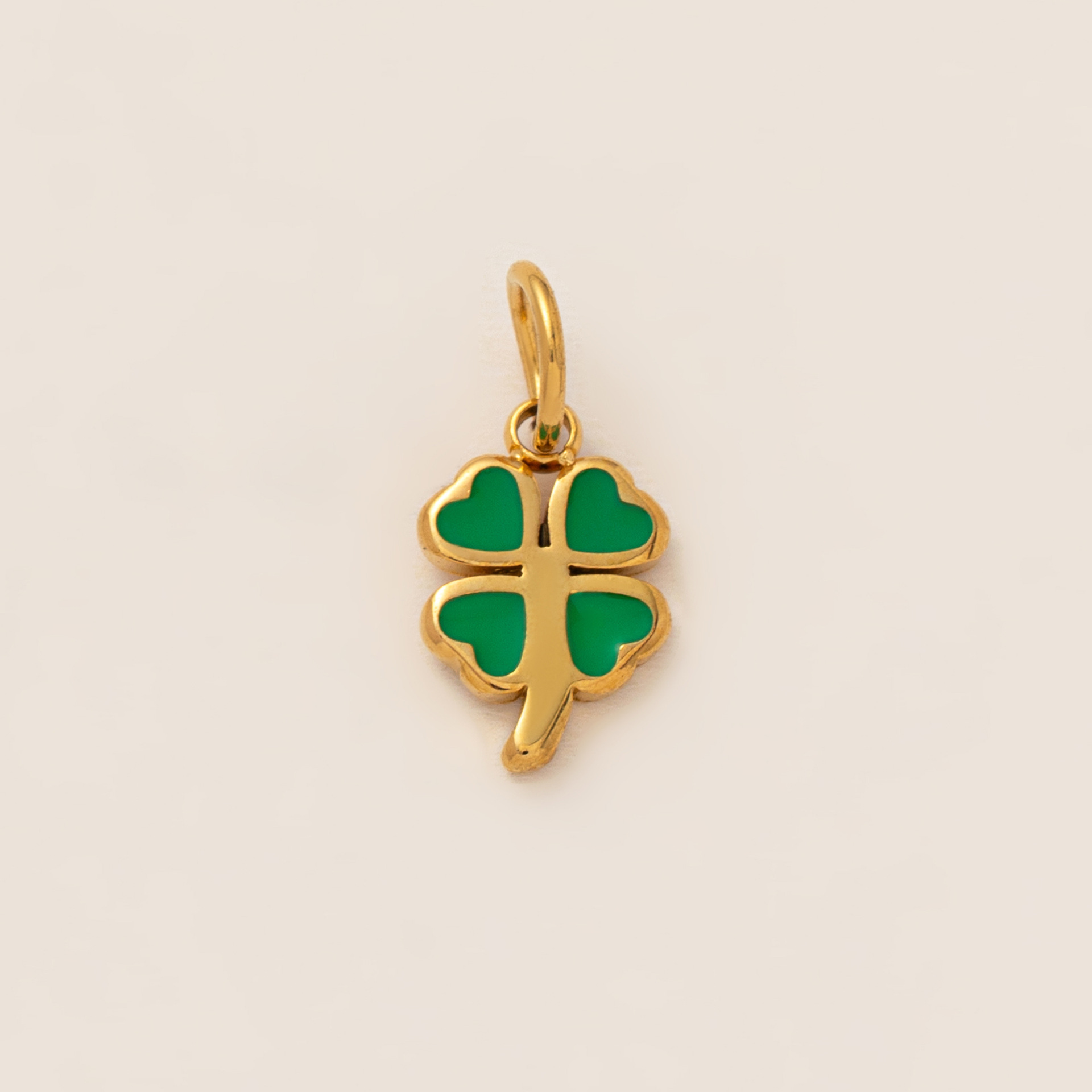 9:Four-leaf clover pendant