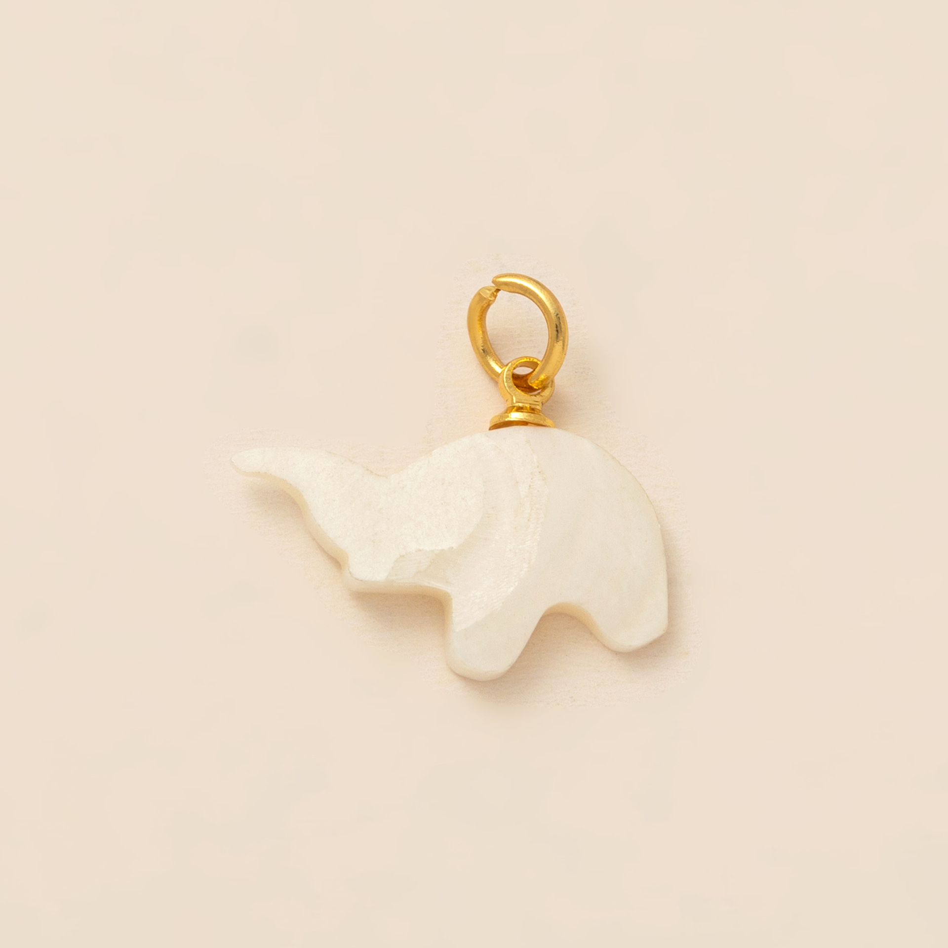 7:White elephant pendant