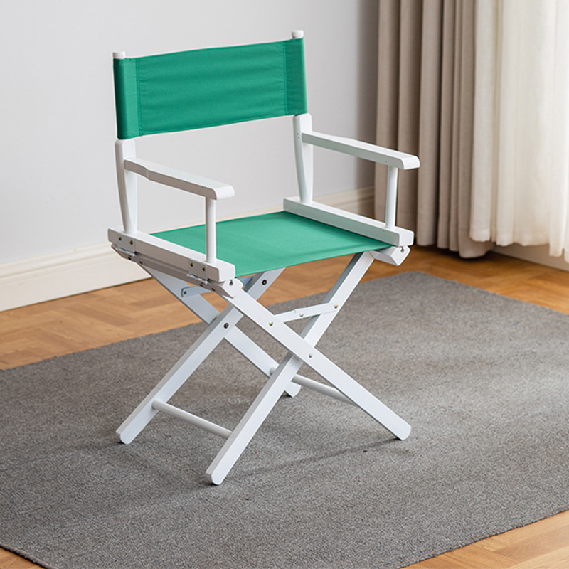 Shorty white ---- green cloth