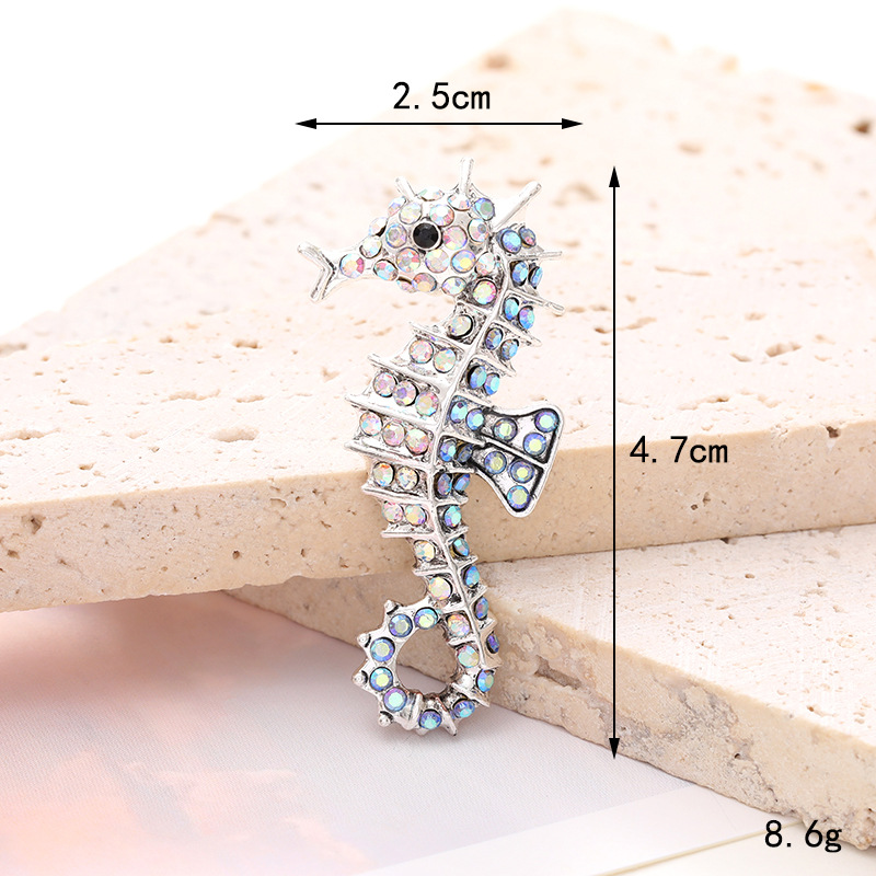 1:D2633 Hippocampus silver