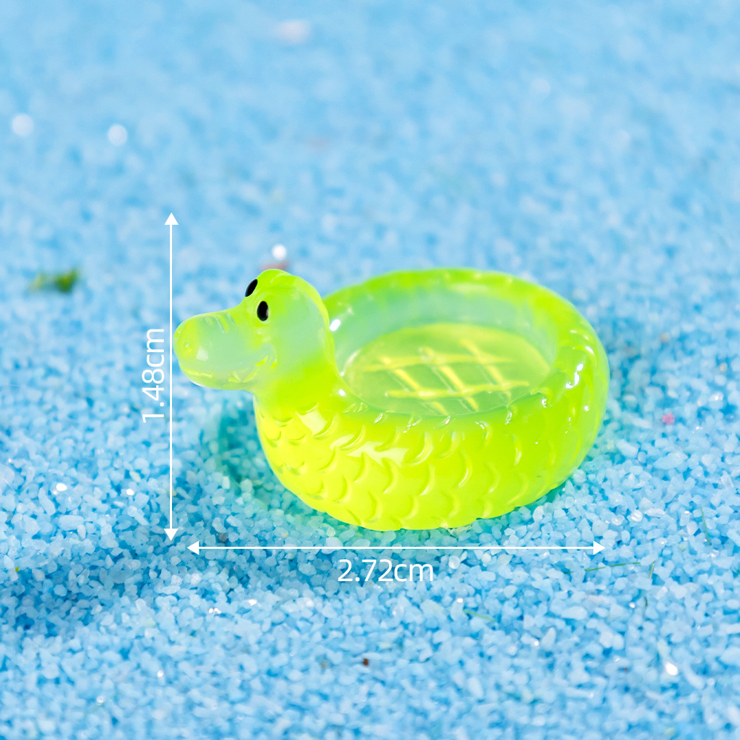 3:Luminous surface-crocodile