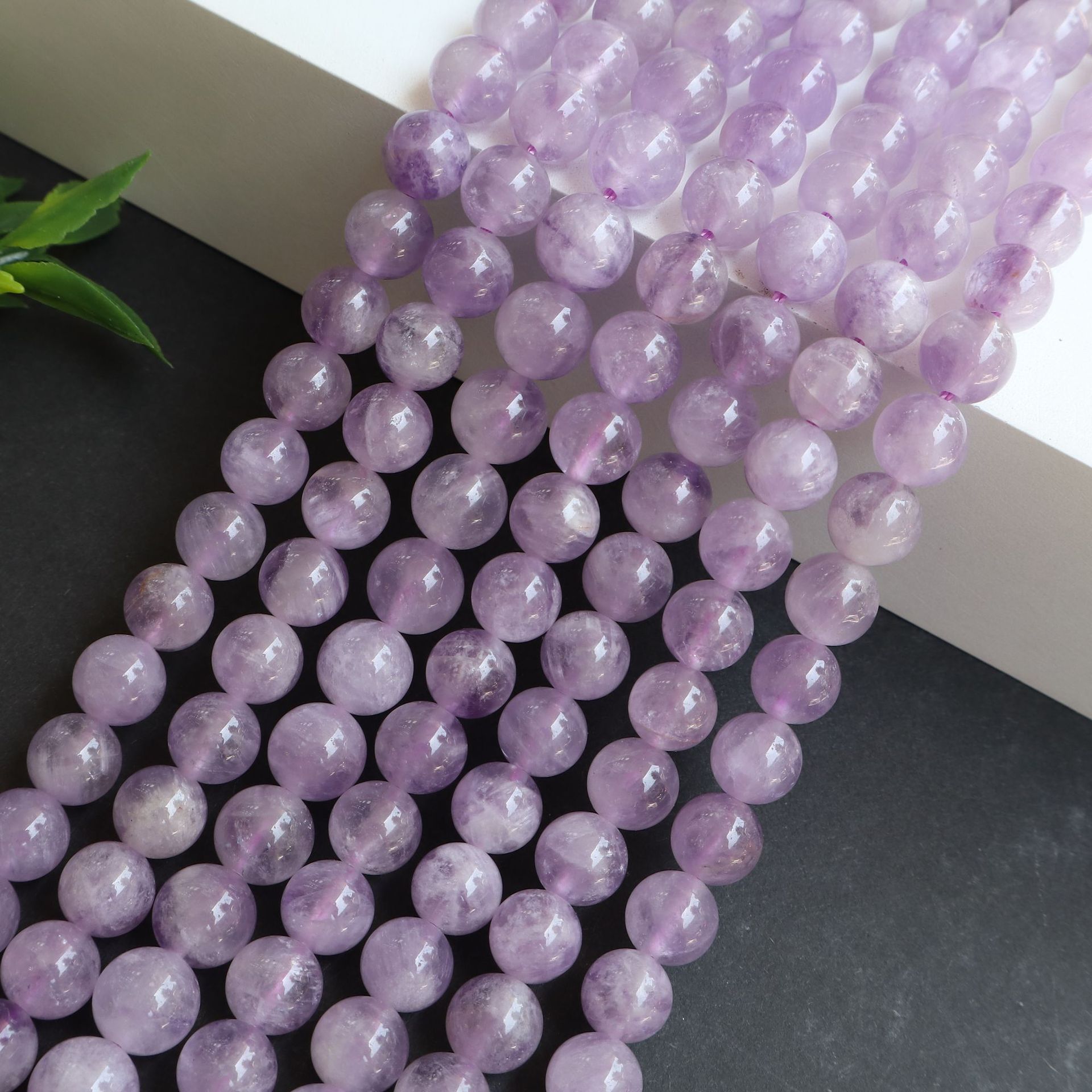 Natural purple jade 6mm(about 60 pieces)