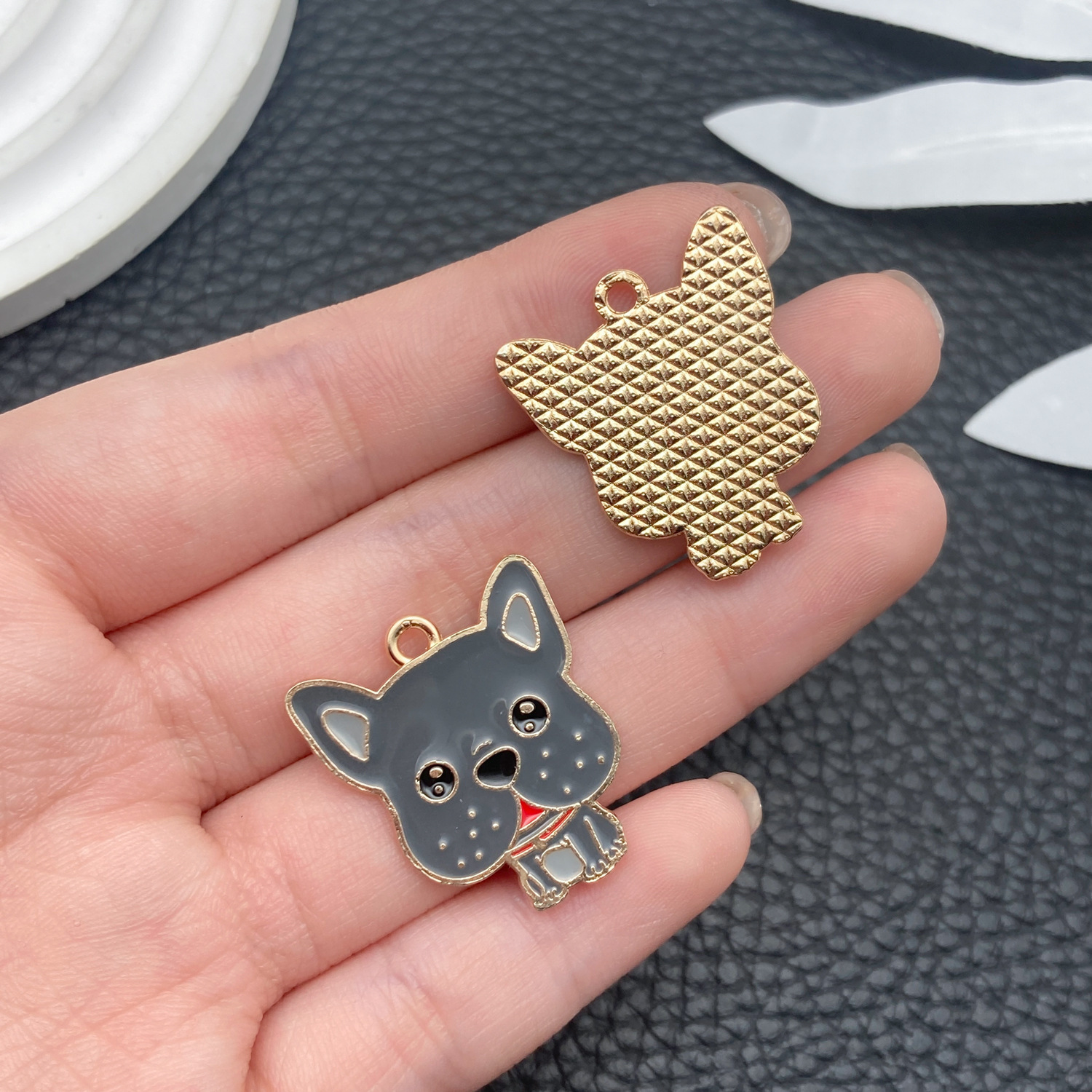 11:23298-1 gray dripping zinc alloy cartoon pet dog black french dou 25x22mm-2.1g