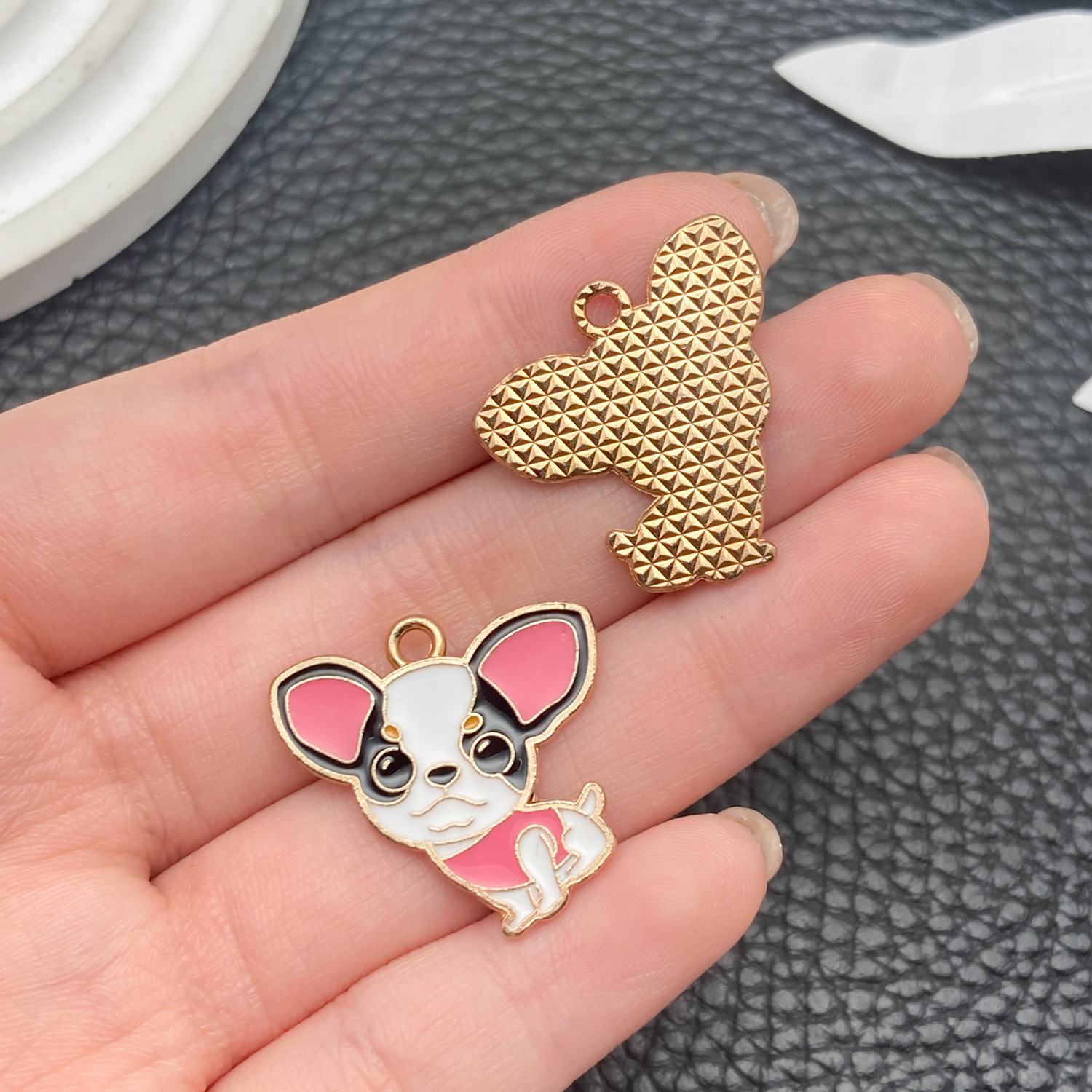 14:23301-1 rose pink oil dripping zinc alloy cartoon pet dog chihuahua 25x23mm-1.8g
