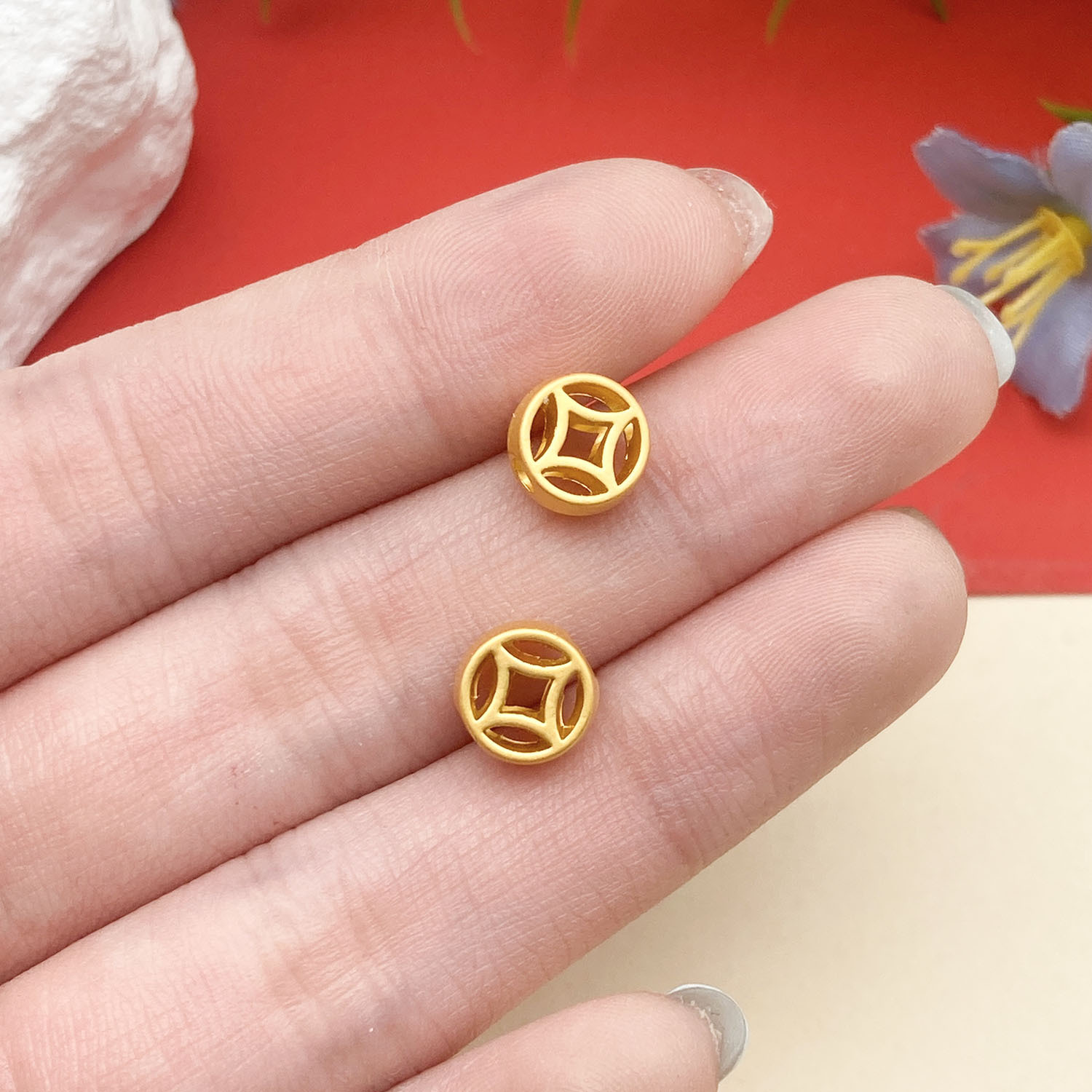 9:22671-1 8x8mm-0.7g-hole 2 yellow ancient gold matte gold double-sided hollow small copper coin spacer beads