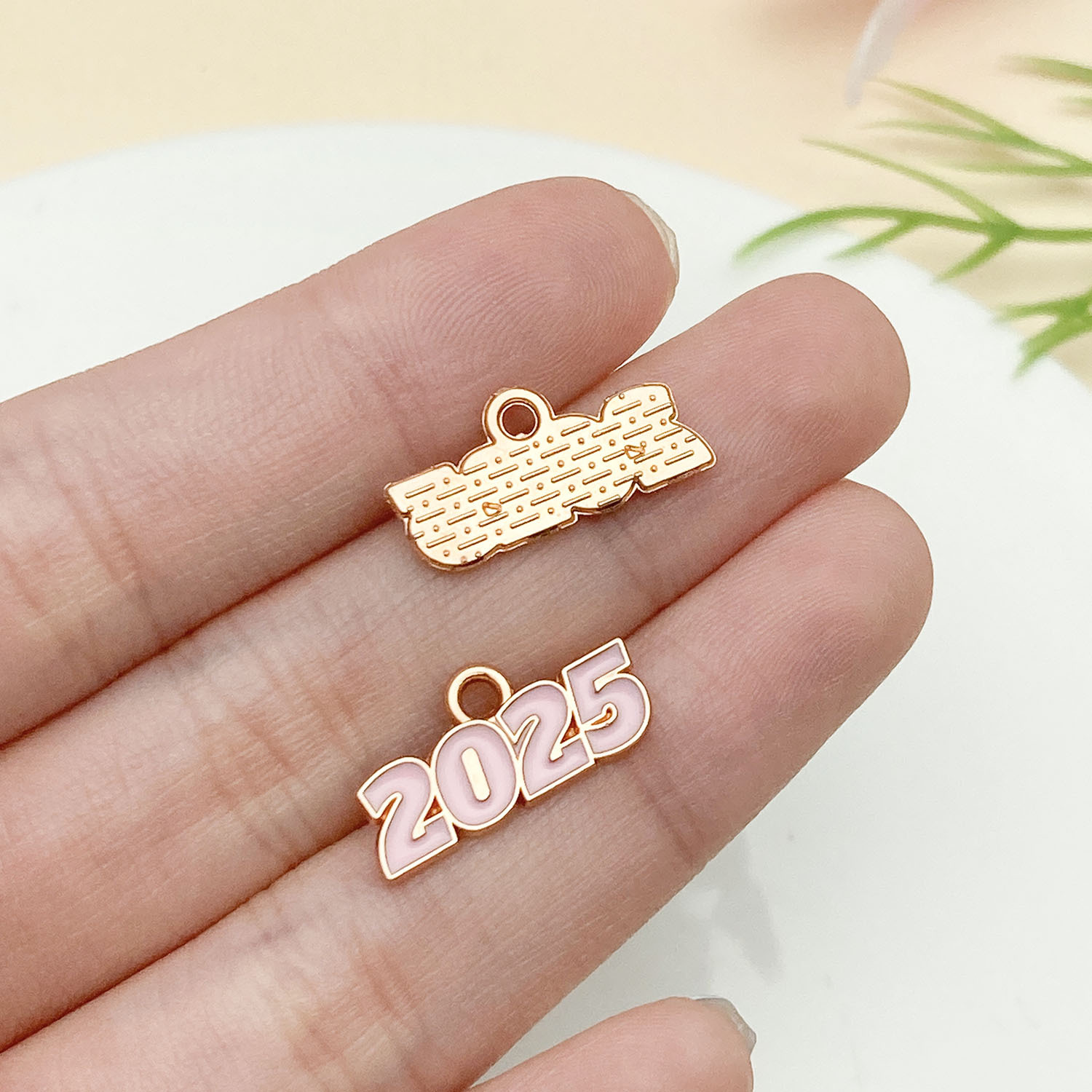 5:23339-1 kc gold pink oil dripping zinc alloy 2025 number plate 9x18mm-0.6g