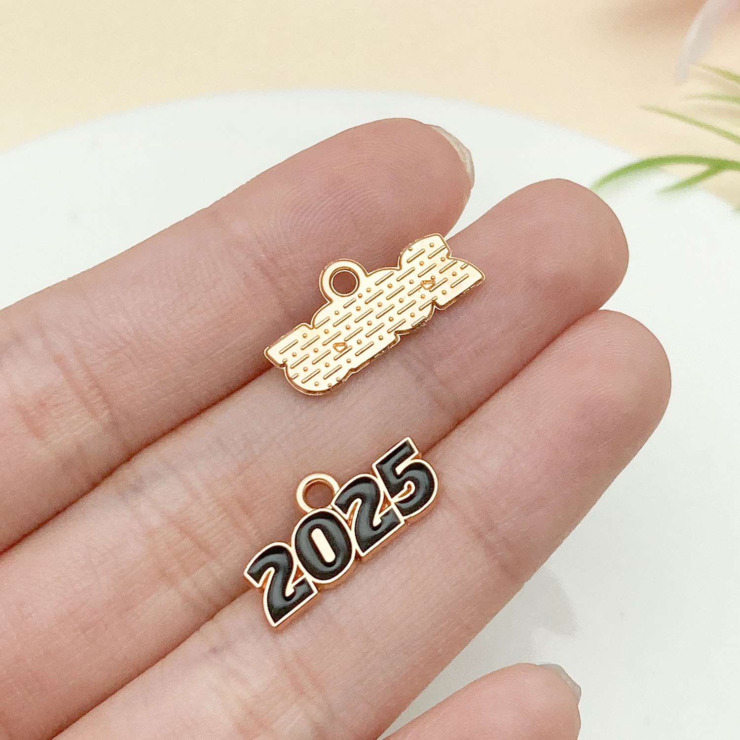 9:23343-1 kc gold black oil dripping zinc alloy 2025 number plate 9x18mm-0.6g