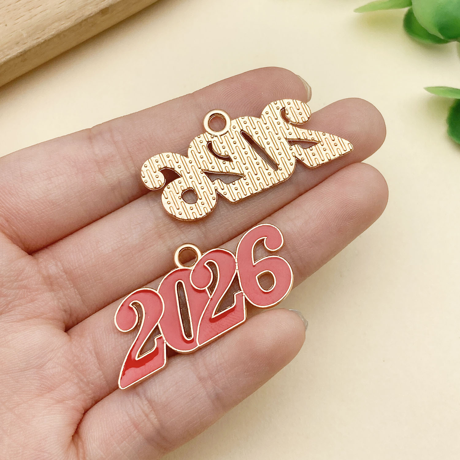 22:23356-1 large kc gold red oil dripping zinc alloy 2026 number plate 18x37mm-2.35g