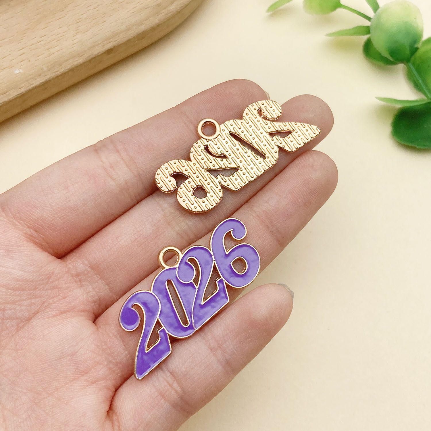 25:23359-1 large kc gold purple dripping zinc alloy 2026 number plate 18x37mm-2.35g