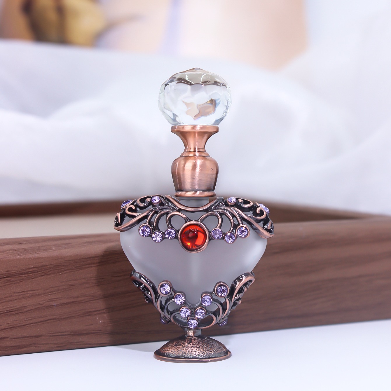 5ml; Bronze red; Glass