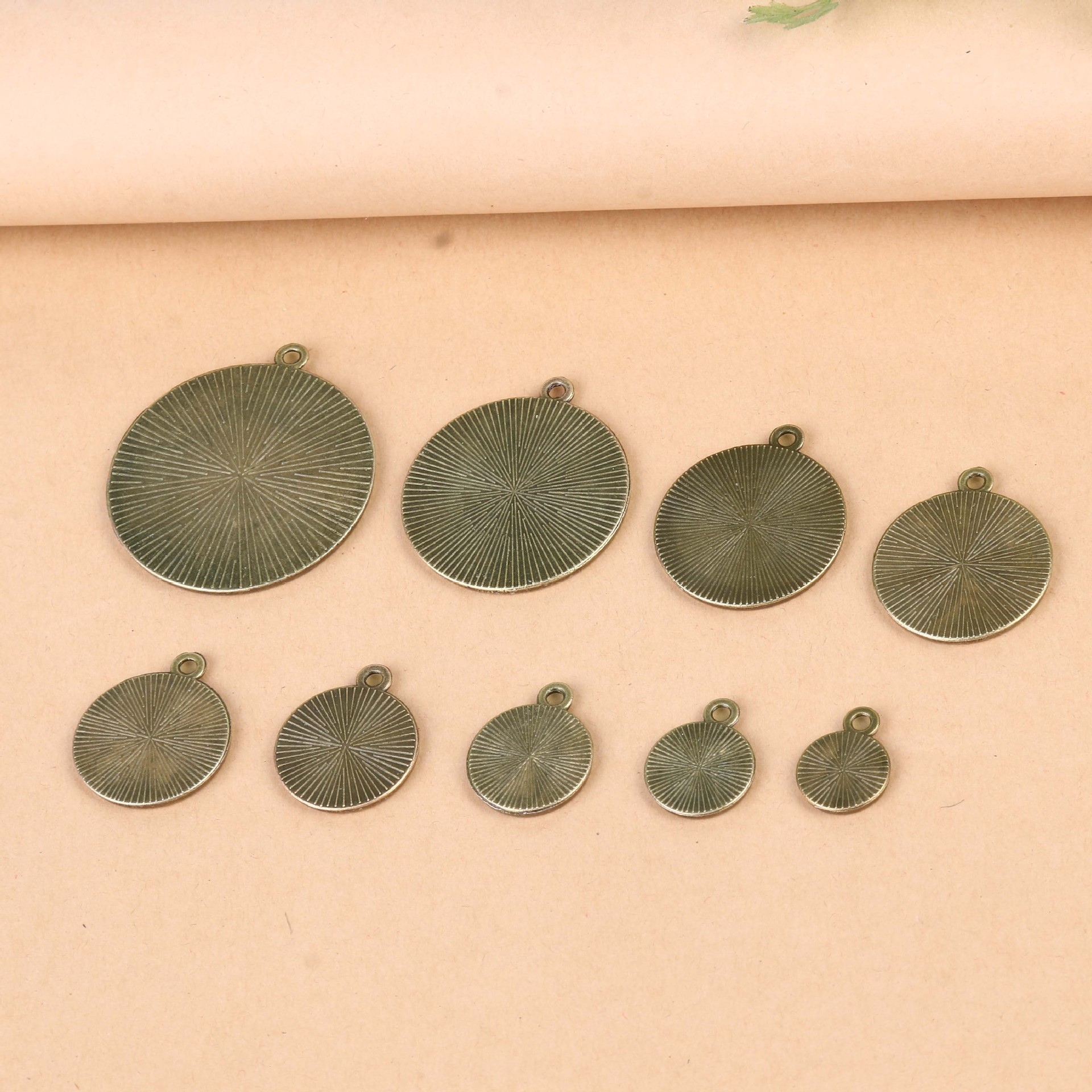 antique bronze color inner diameter 8mm deep 1mm