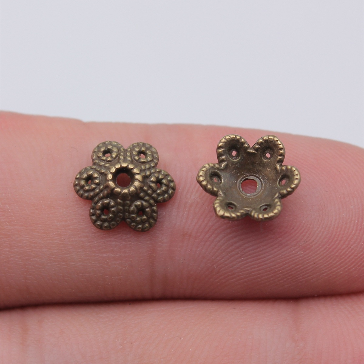 3:antike Bronzefarbe