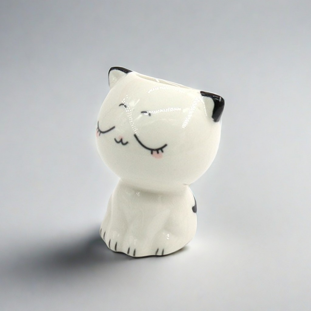 With eyes closed (white box   bubble bag)