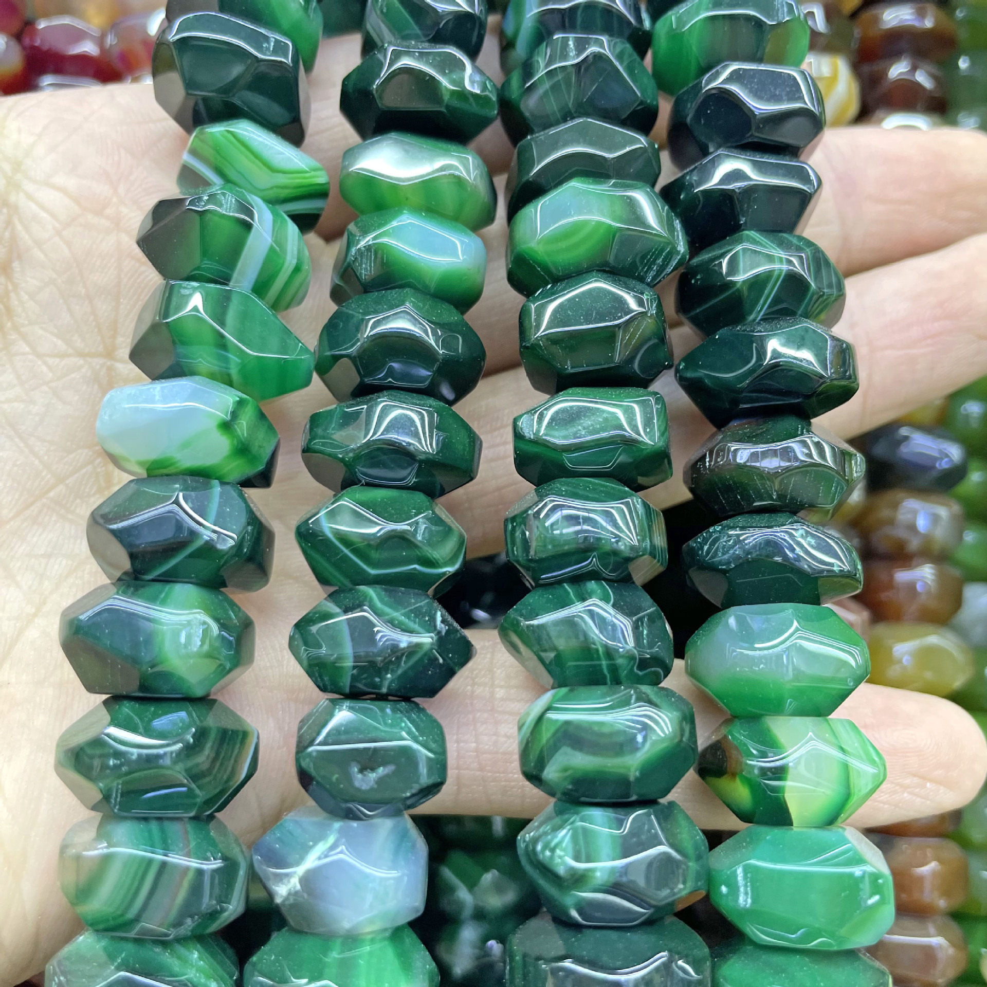 13:Green agate