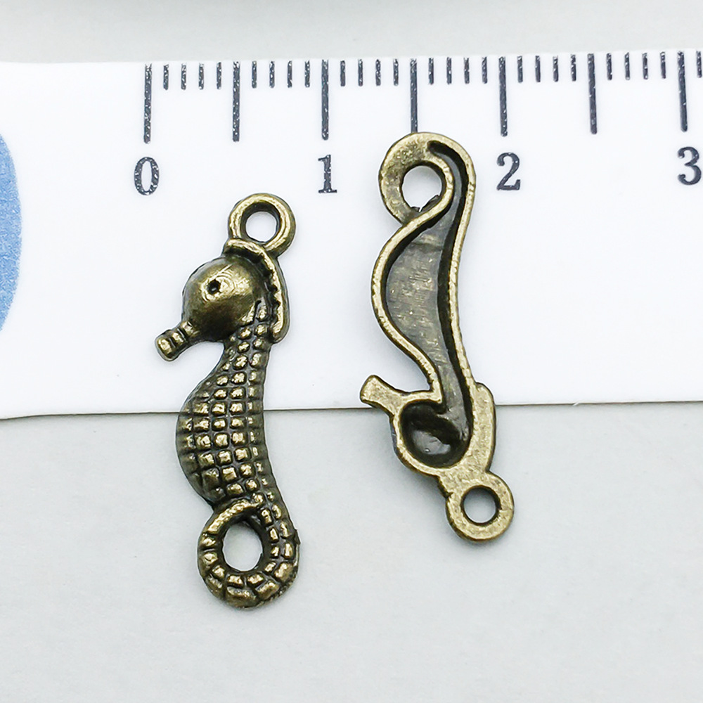9:1 ancient green seahorse 23*7mm