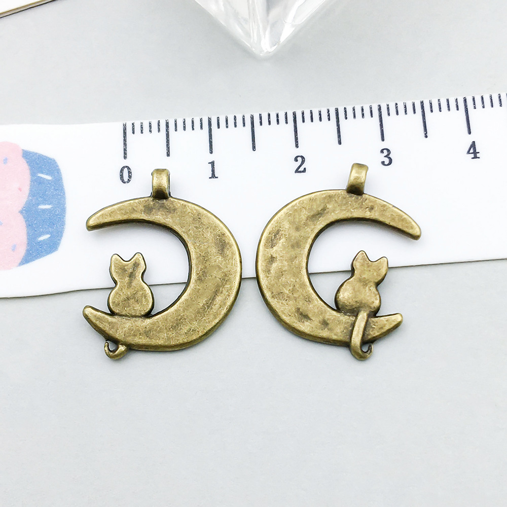 3:1 ancient green moon cat 18*22mm