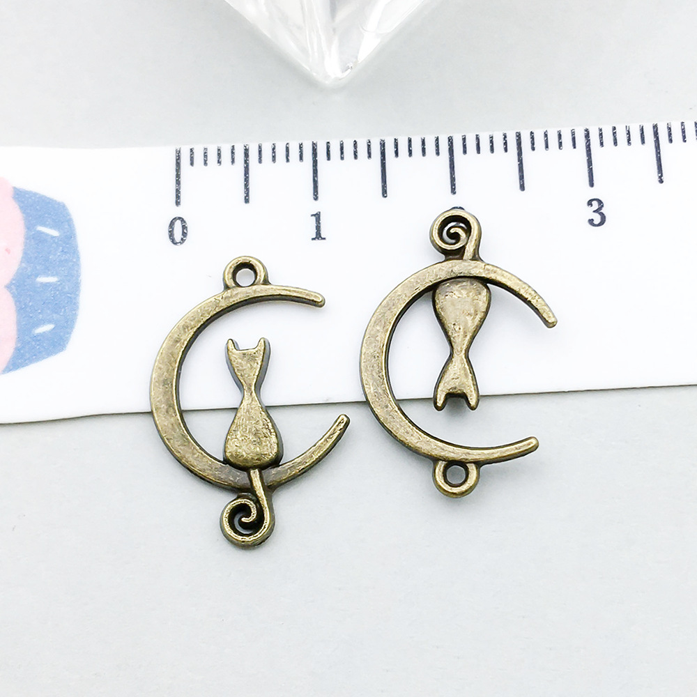 17:1 ancient green moon cat 21*13mm