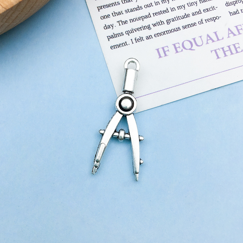 21:1 12161-ancient silver graduation season compasses 10 × 28mm