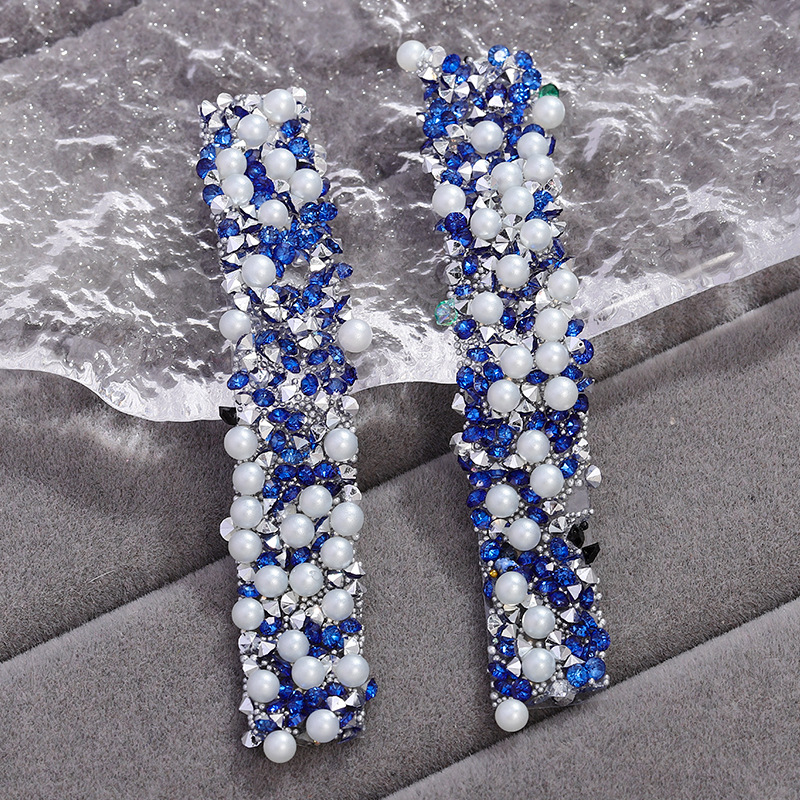 26:26 solid color sapphire blue diamond [with pearls]]