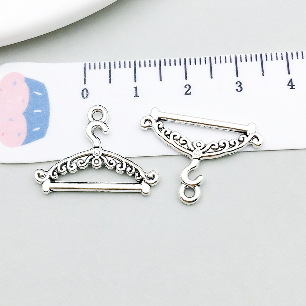 3:1 ancient silver clothes hanger 12*18mm