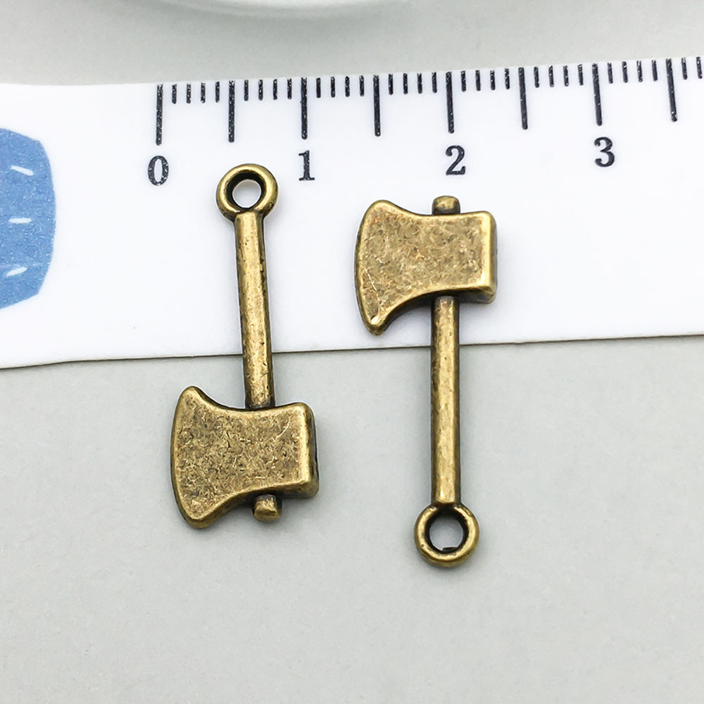 10:1 ancient green ax 10*25mm-