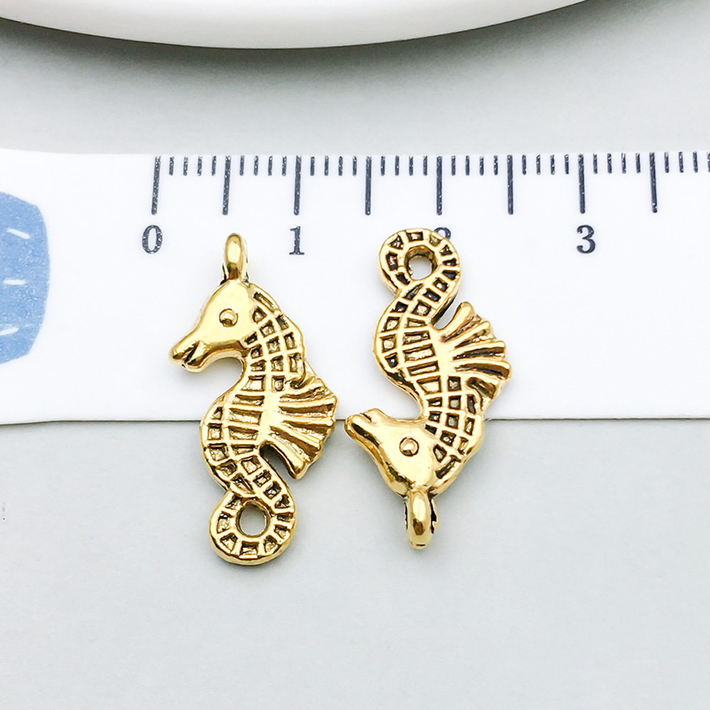 20:1 ancient gold seahorse 23*10mm--20744