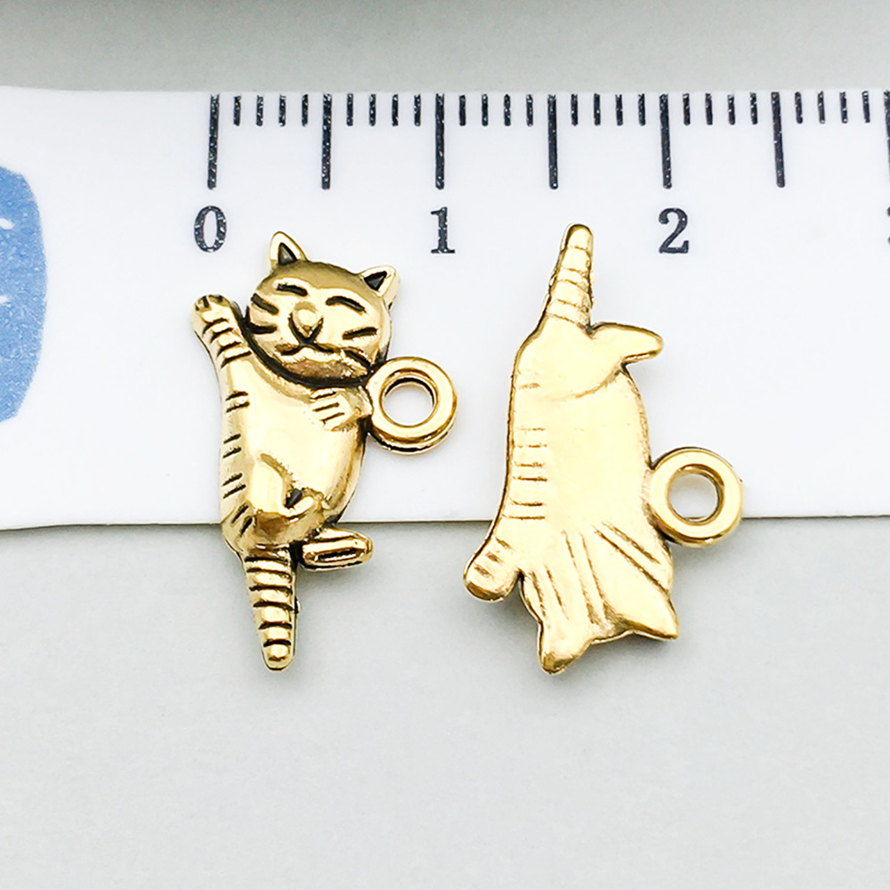 8:1 ancient gold raised cat 19*11mm-1.1g-20591