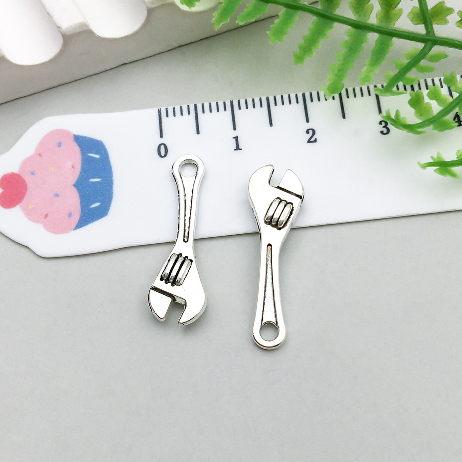 2:1 ancient silver tool wrench 7*24mm-0.8g-5274