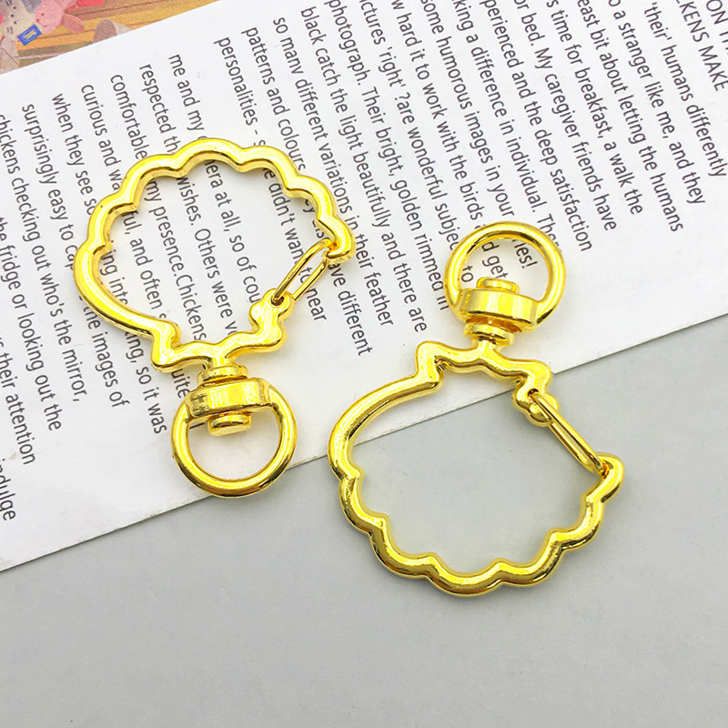 2:1 gold shell keychain dog buckle 30*39mm-4.1g-12805