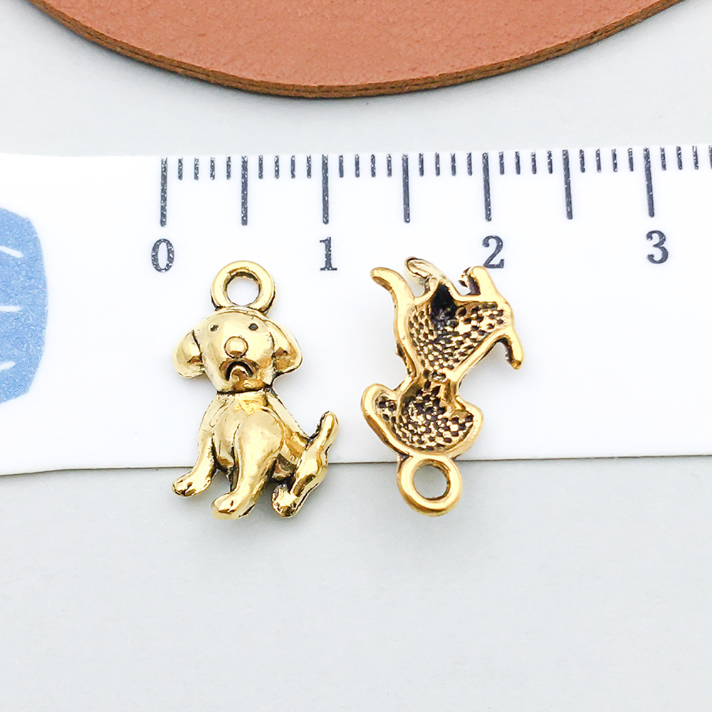 2:1 ancient gold sitting dog 17*10mm-0.7g-20552