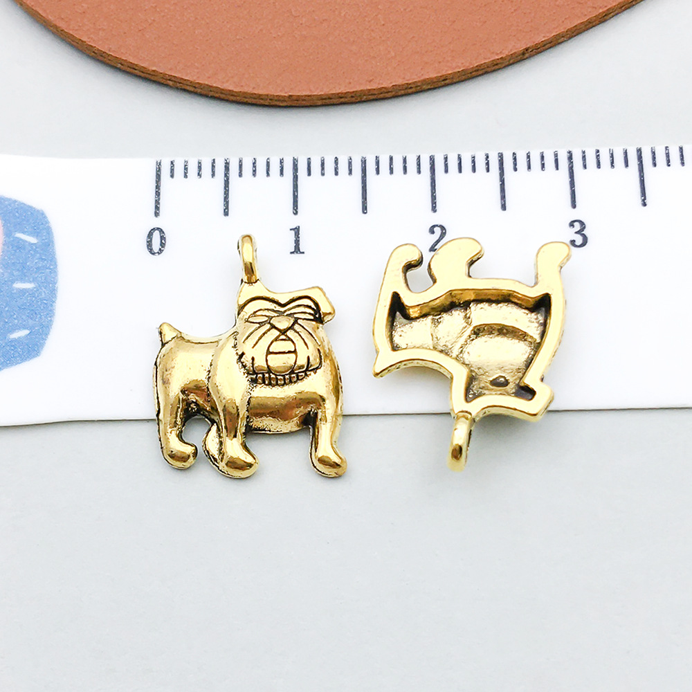9:1 ancient gold pug 17*13mm-1.1g-20559