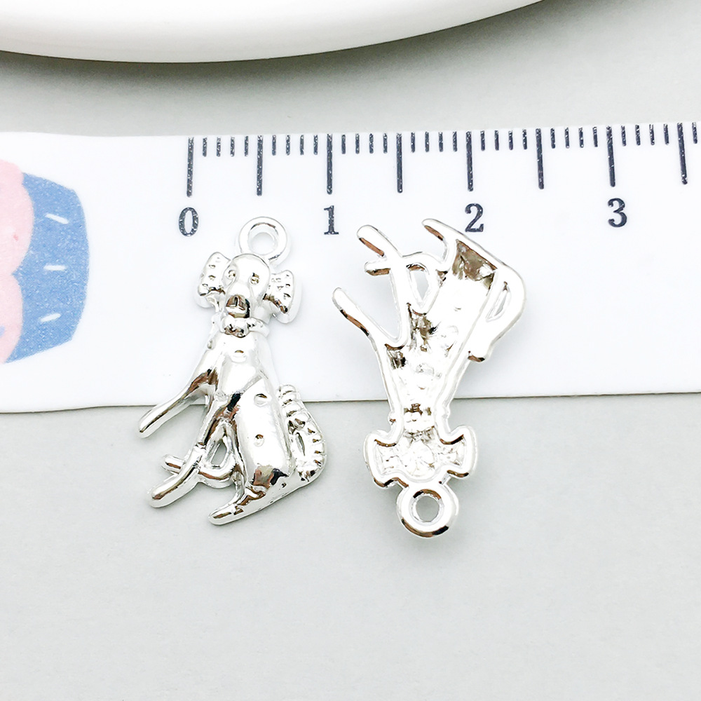 13:1 bright silver sitting dog 22*13mm-1.2g-20546