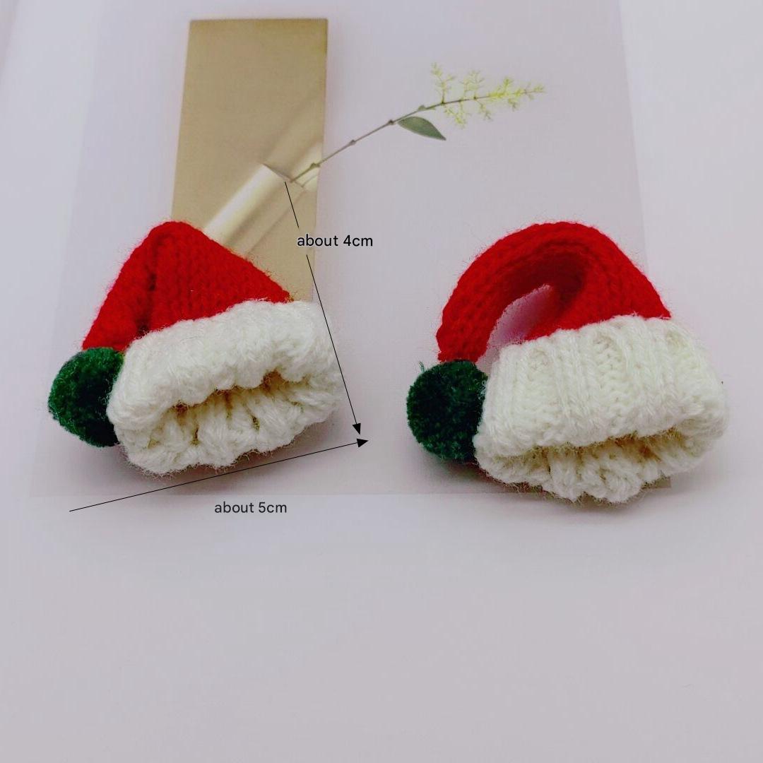 Christmas hat green ball corner