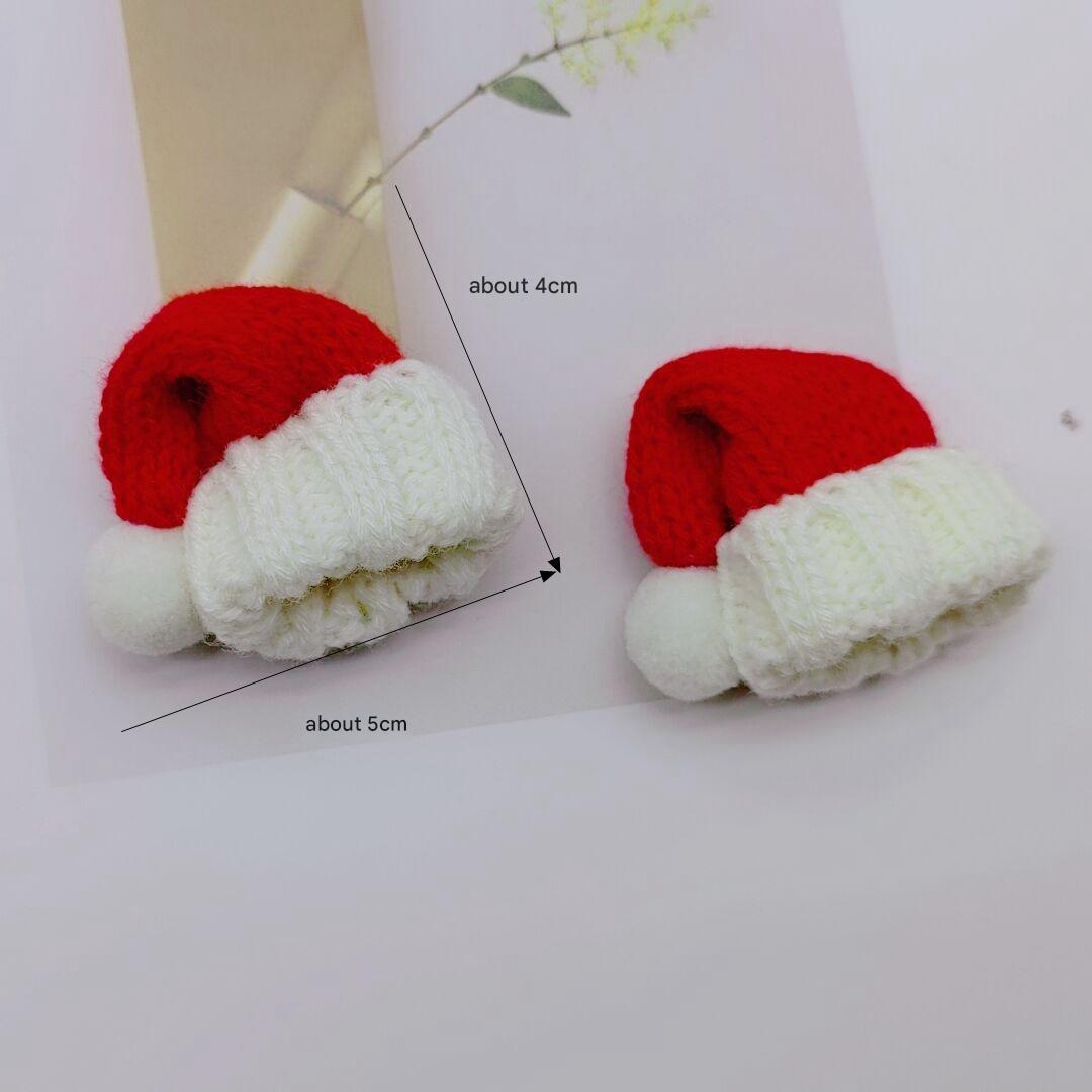 Christmas hat white ball corner