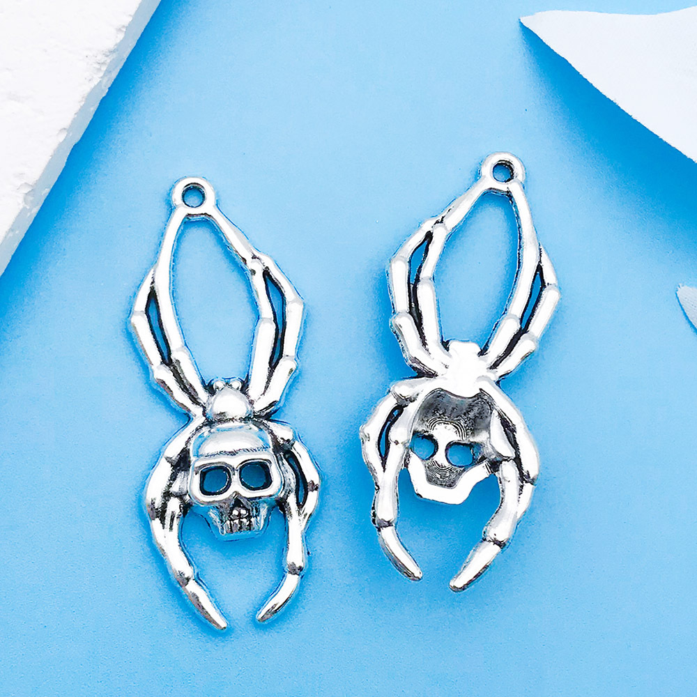6:1 Ancient Silver Halloween Skull Spider 16x40mm-7144-3.4g