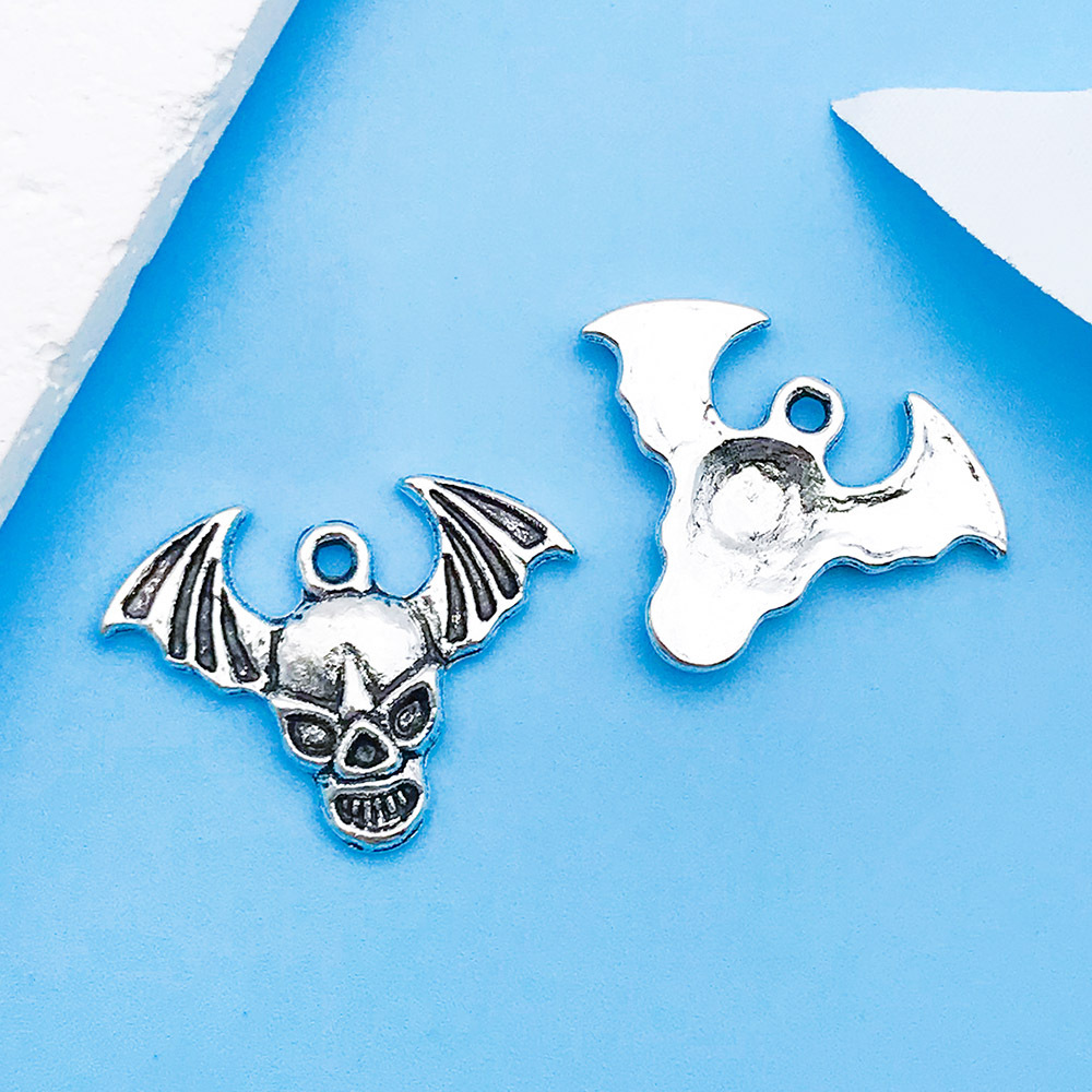 8:1 ancient silver wings skull 23.7x 17mm-10873-1.4g