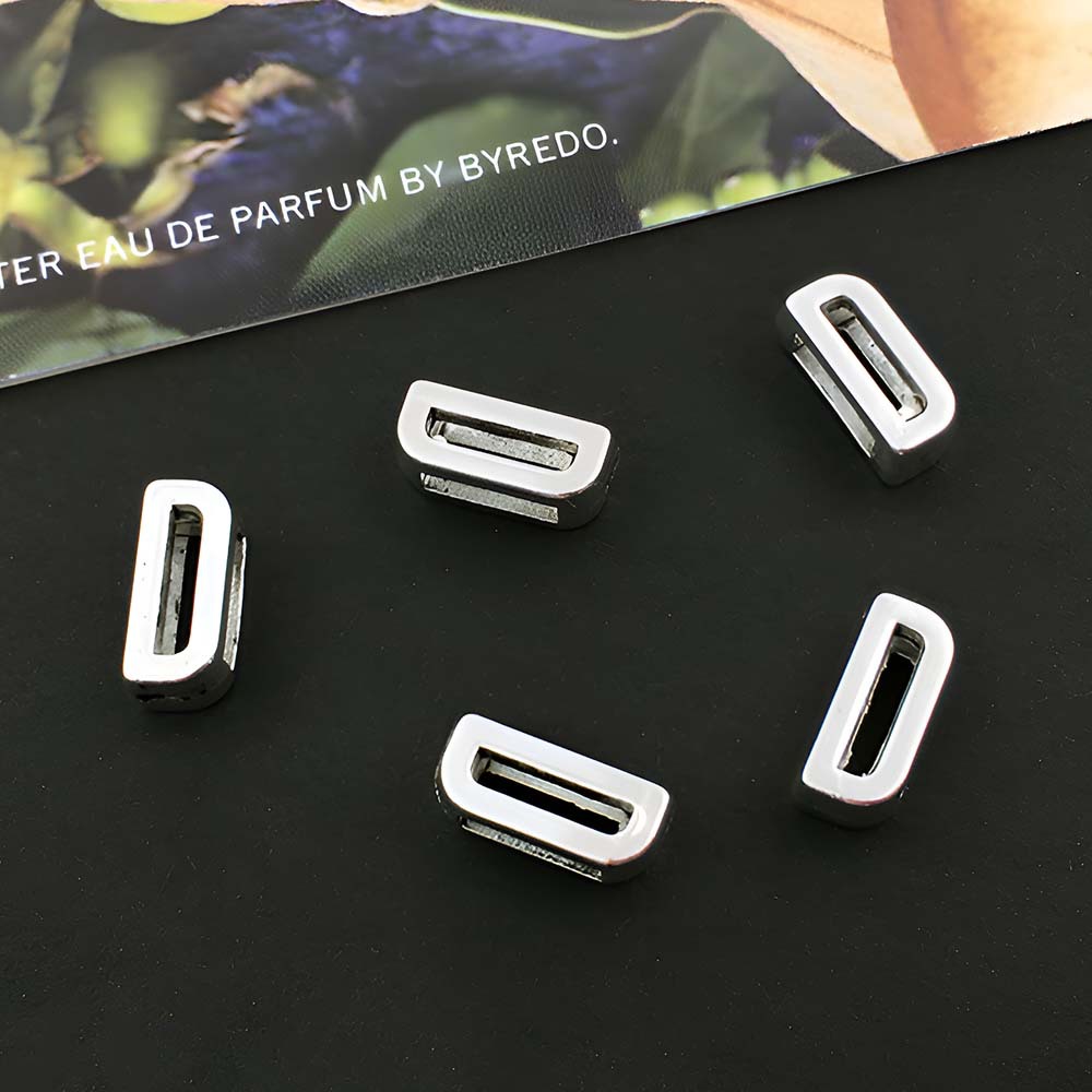 5:1 ancient silver perforated letter D-5x10mm-0.6g