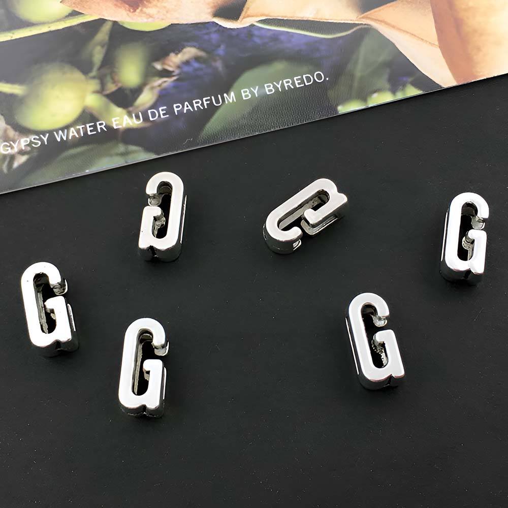 8:1 ancient silver perforated letter G-5x10mm-0.6g