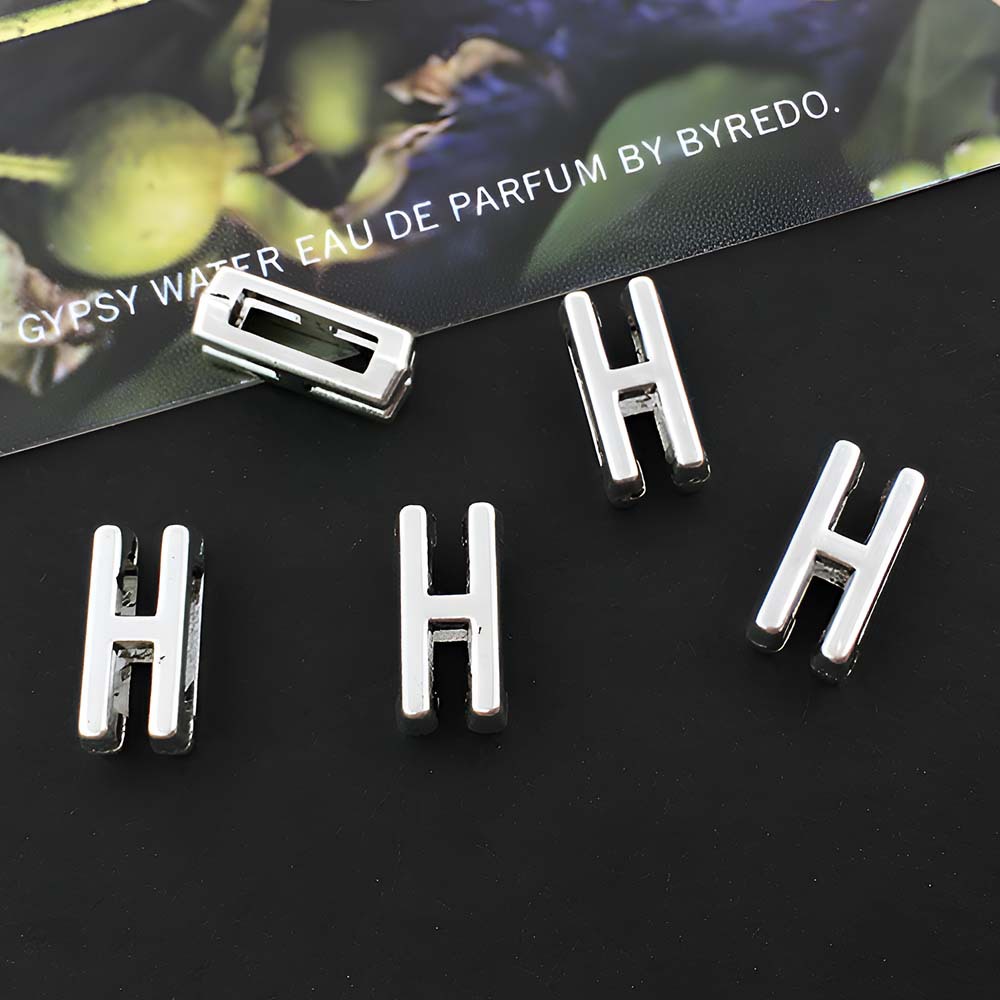 9:1 ancient silver perforated letter H-5x10mm-0.5g