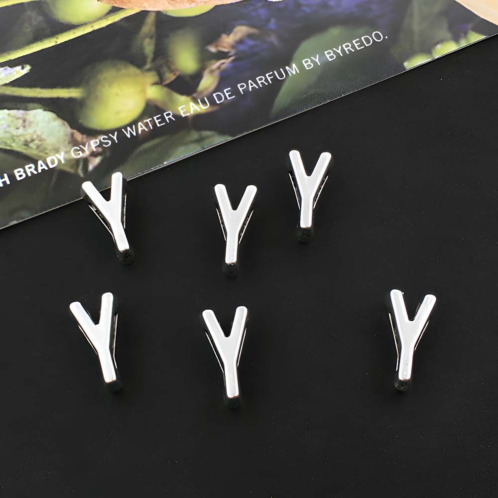 26:1 ancient silver perforated letter Y-5x10mm-0.4g